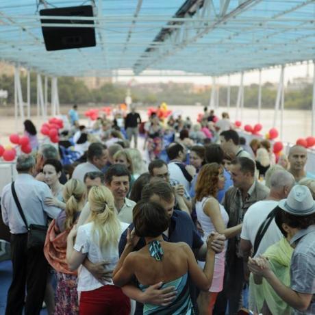 Клуб знакомств «Дуэт»: Круиз-знакомства на теплоходе 45+